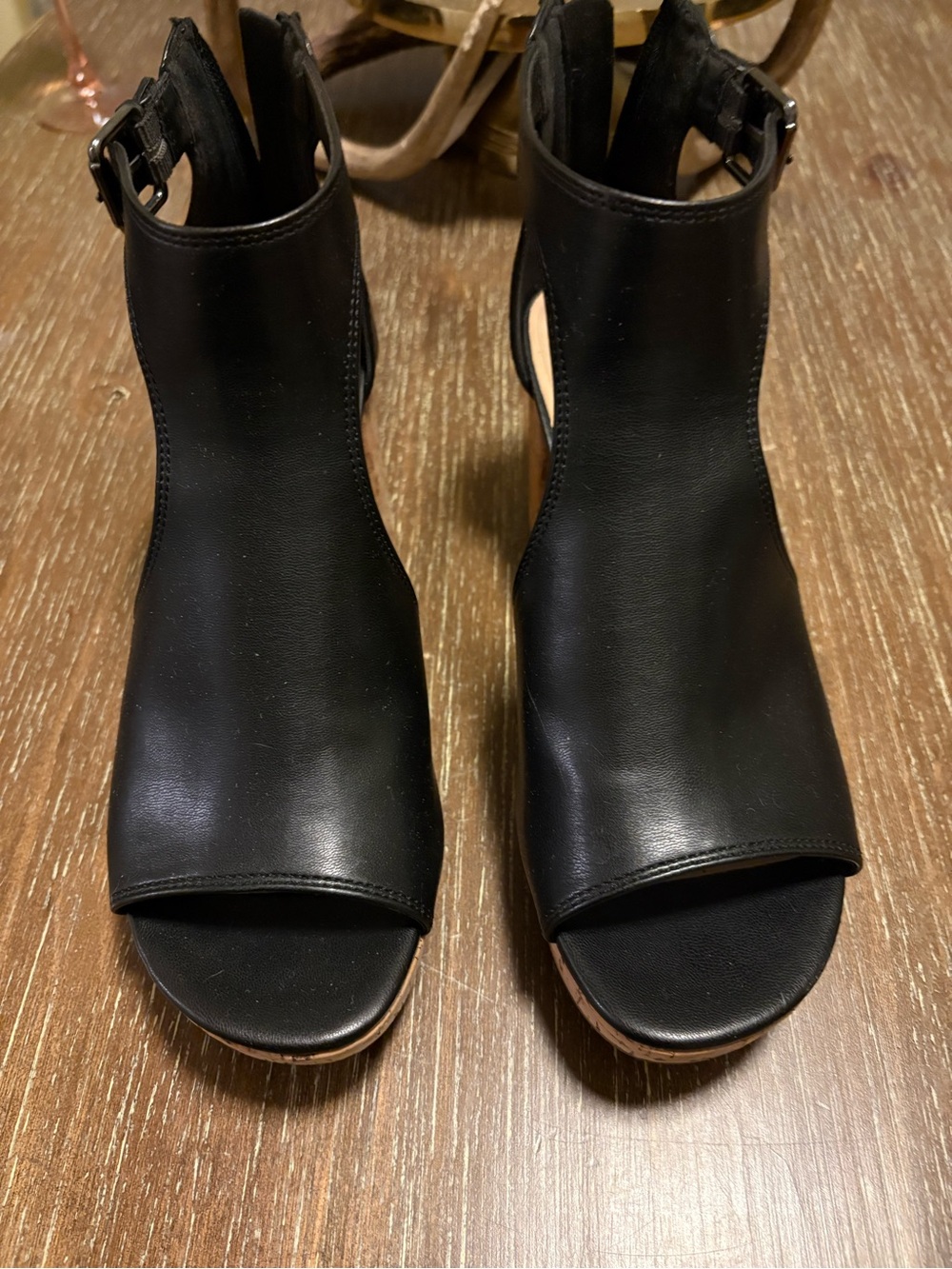 Reaction Kenneth Cole Black Open-Toe Ankle Sandals